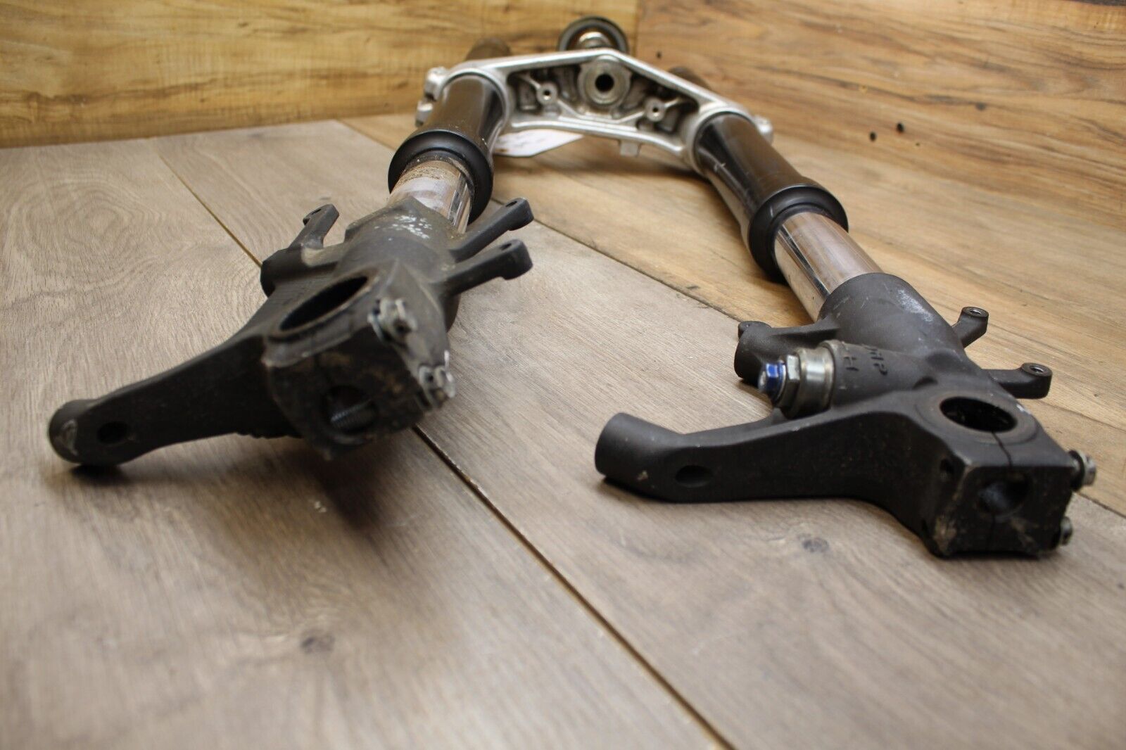 2008 Suzuki GSXR750 RIGHT LEFT FRONT SUSPENSION FORKS W LOWER TRIPLE TREE