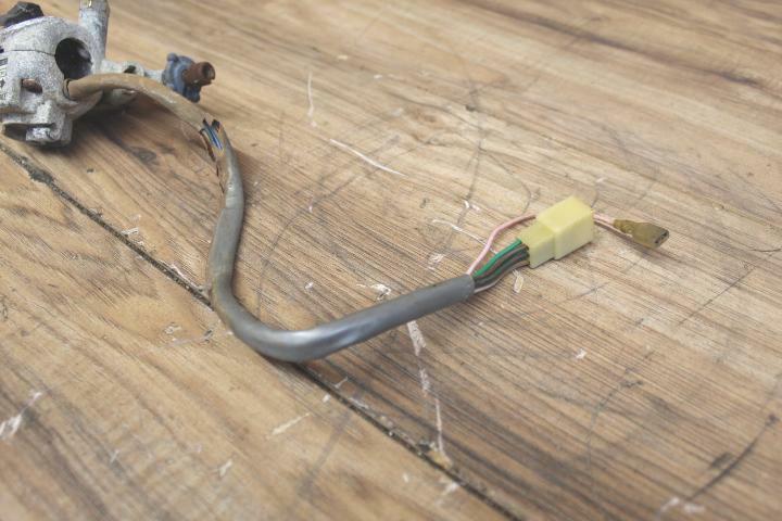 1984 Yamaha QT50 Yamahopper LEFT HANDLE SWITCHES HORN SIGNALS SWITCH w LEVER