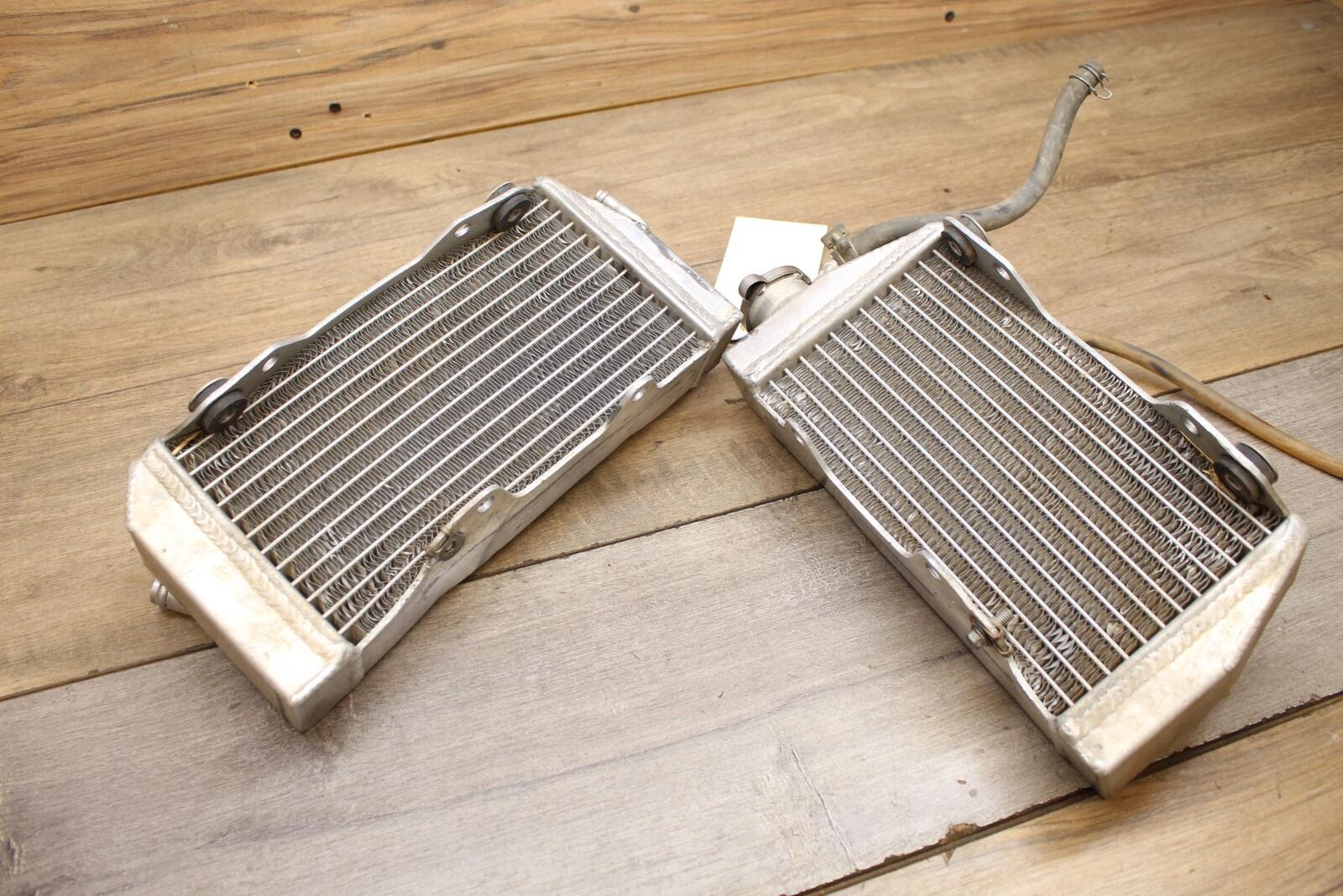 2002 Honda CRF450R AFTERMARKET LEFT RIGHT ENGINE MOTOR COOLING RADIATOR SET