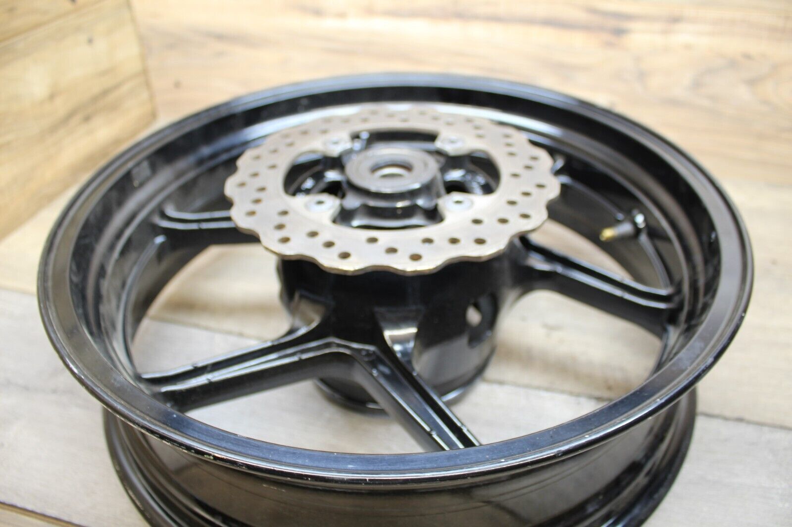 12-16 KAWASAKI NINJA 650R OEM STRAIGHT REAR WHEEL BACK RIM W ROTOR 17x4.5