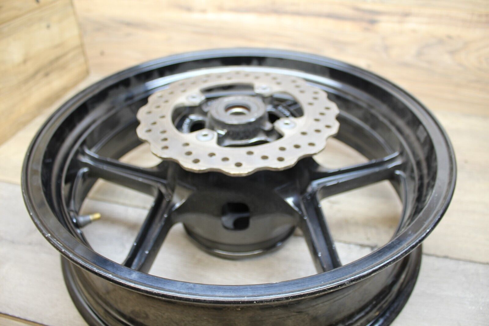 12-16 KAWASAKI NINJA 650R OEM STRAIGHT REAR WHEEL BACK RIM W ROTOR 17x4.5