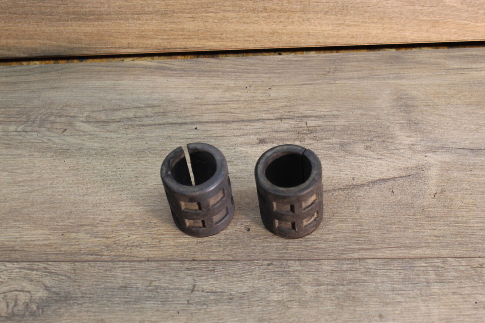 1991 KAWASAKI KX250 GAS FUEL TANK DAMPERS GROMMETS RUBBER