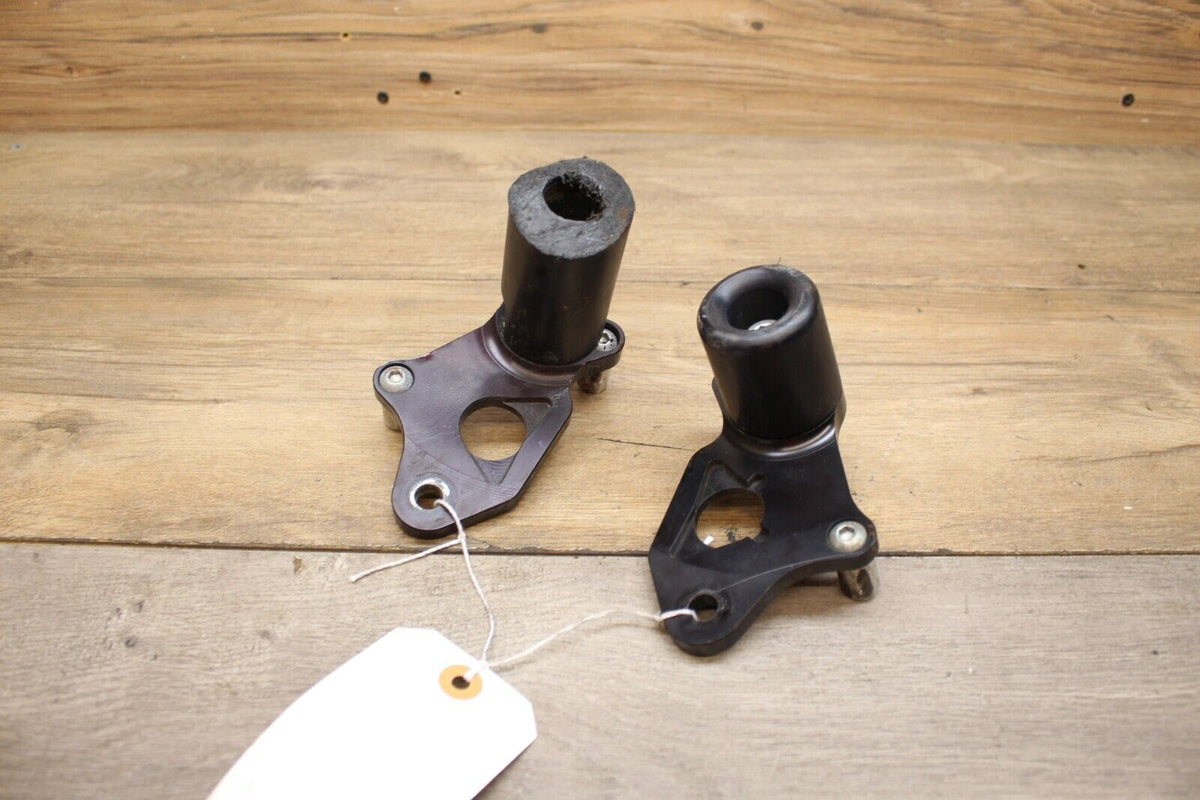 08 09 Suzuki GSXR750 FRAME SLIDER SET SLIDERS