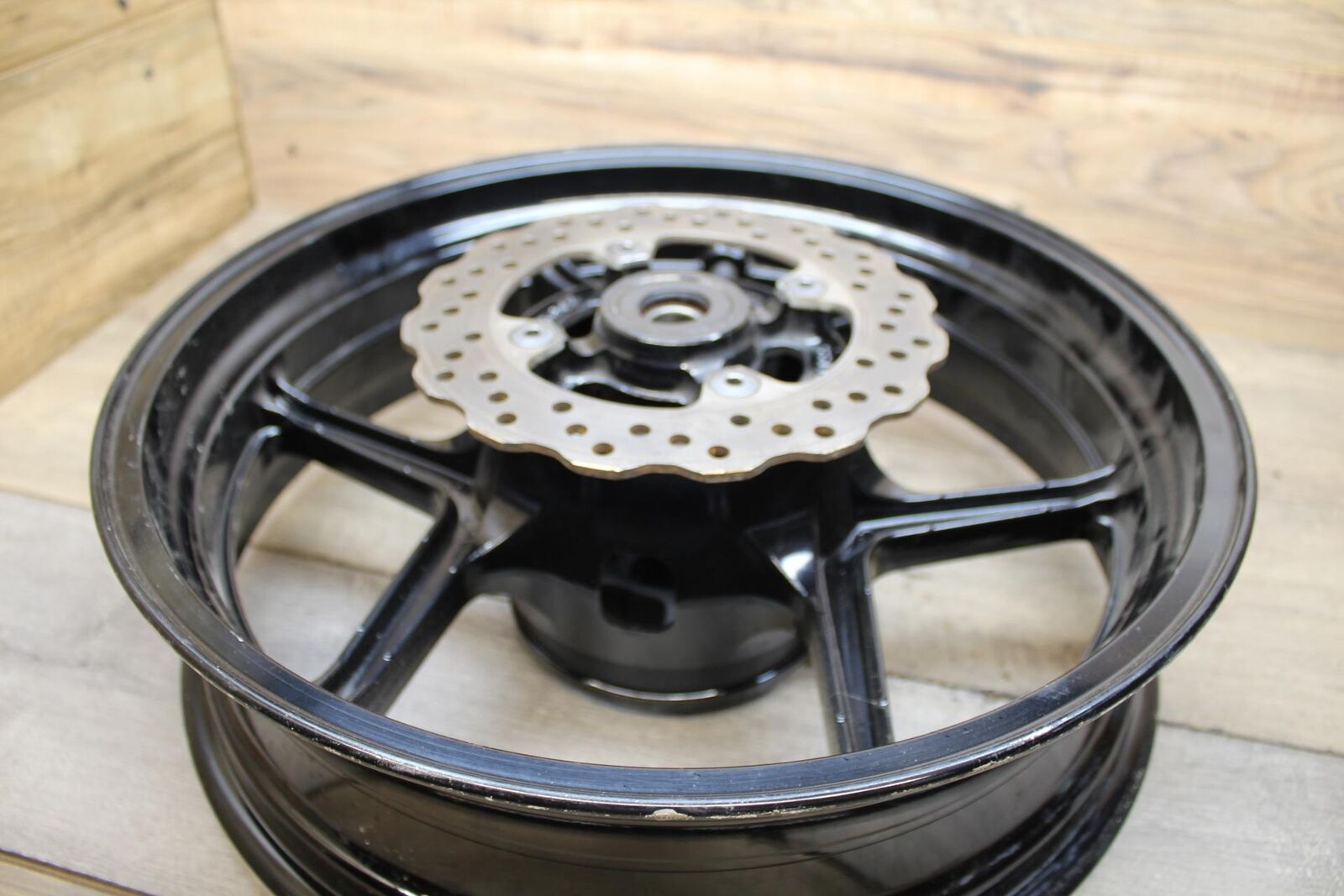 12-16 KAWASAKI NINJA 650R OEM STRAIGHT REAR WHEEL BACK RIM W ROTOR 17x4.5