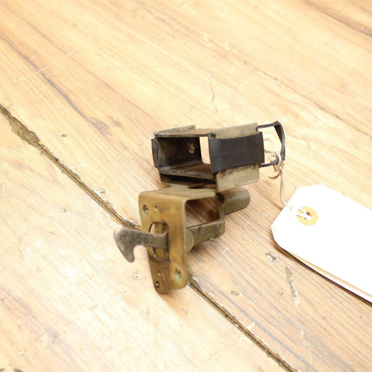 1993 Honda EZ90 Cub SEAT LATCH