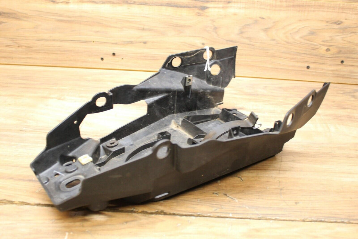 18 KTM 390 DUKE FRONT TAIL UNDERTAIL BATTERY TRAY PLASTIC