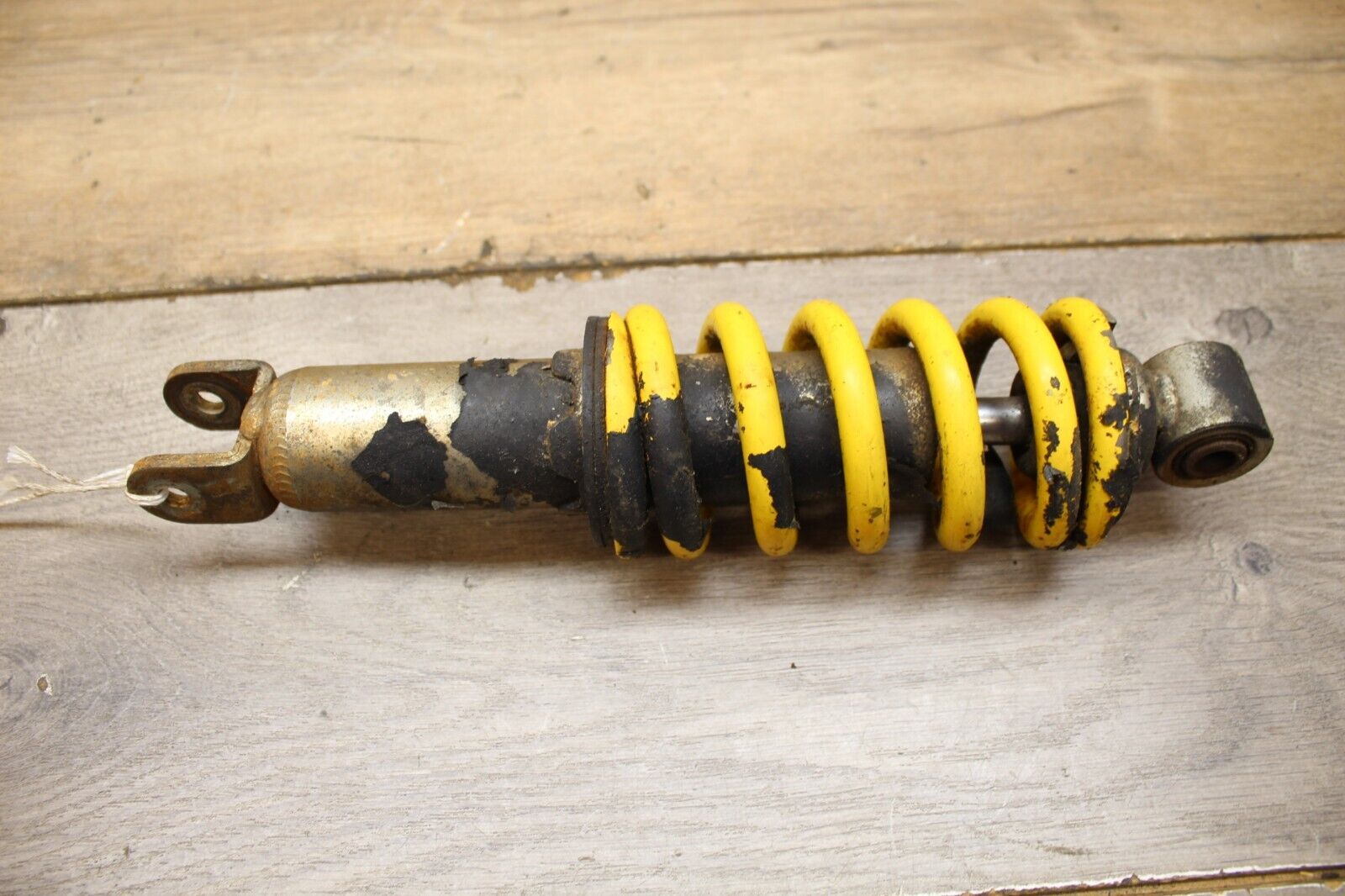 1999 99 Honda XR100 XR 100 REAR BACK SHOCK SUSPENSION