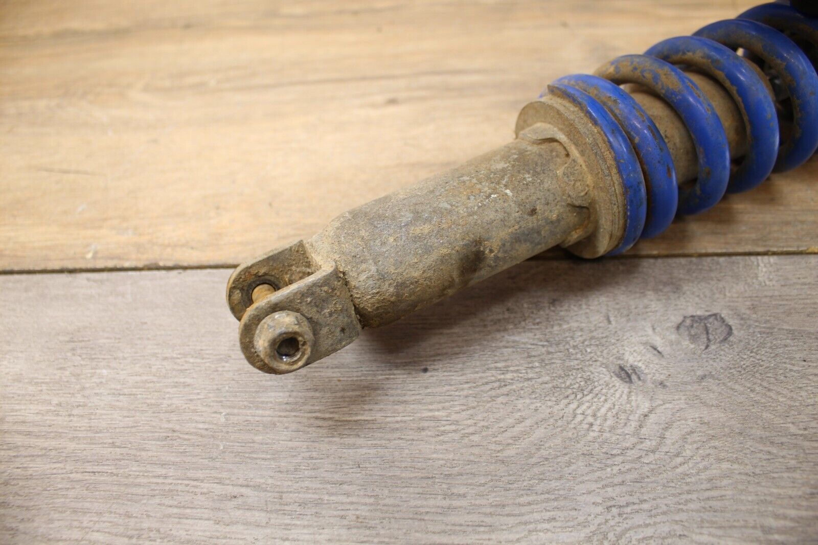 1985 Honda XR100 REAR BACK SHOCK