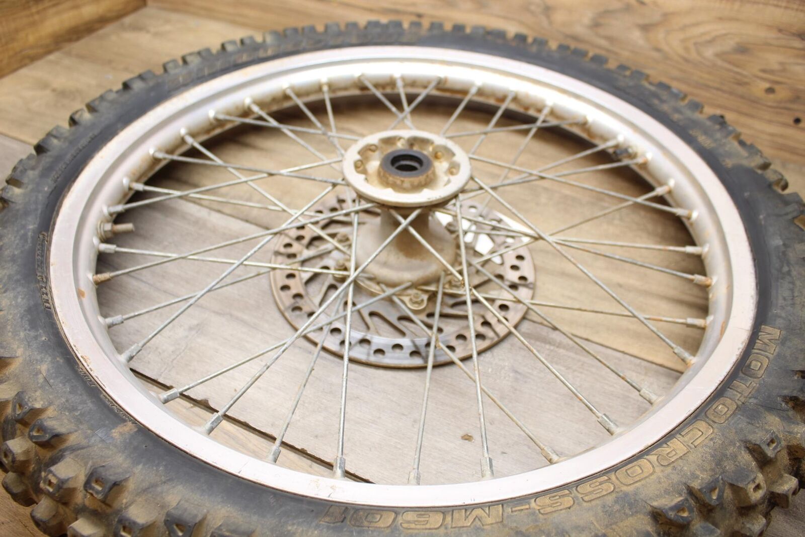 1997 Honda CR250R FRONT WHEEL RIM W TIRE 44650-MAC-680