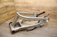 02 2002 Kawasaki ZRX1200R SWINGARM