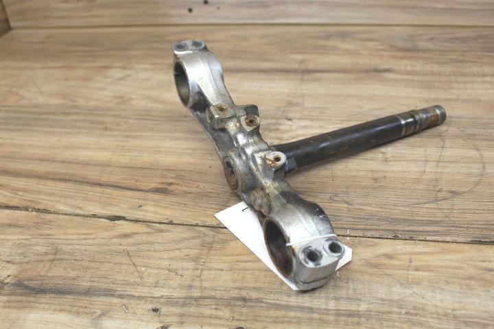 2001 Suzuki SV650 FRONT FORKS CLAMP LOWER TRIPLE TREE STEM 51410-20F40