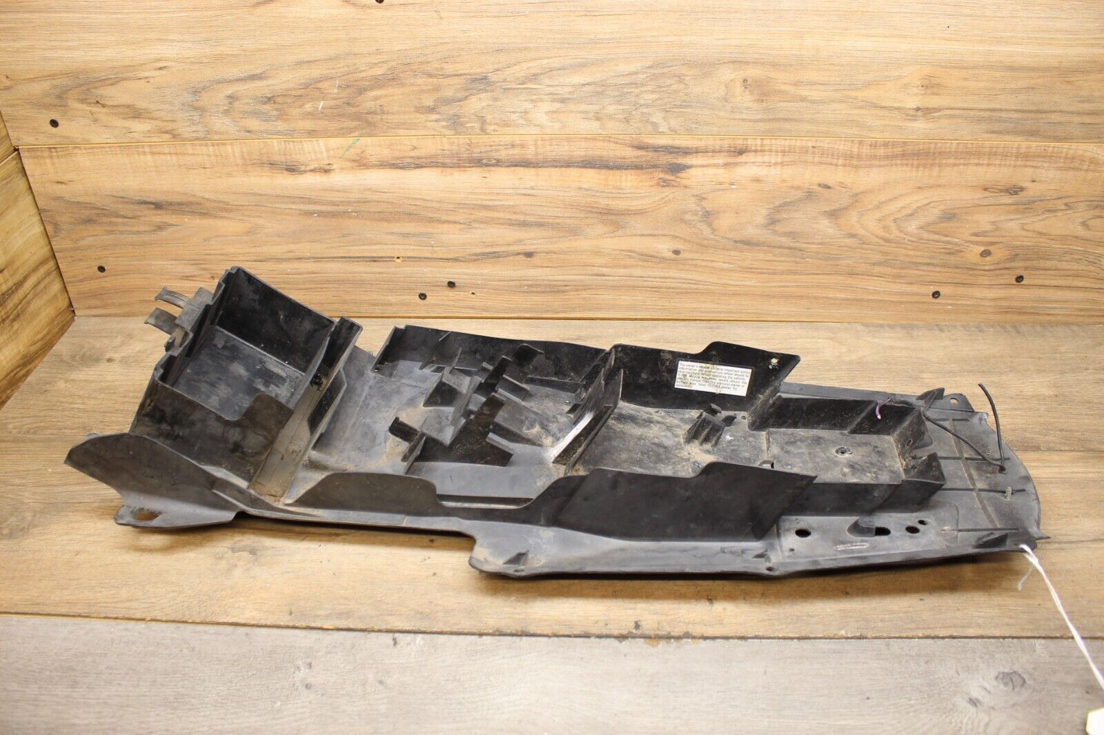 04 05 2004 Suzuki GSXR600 BATTERY TRAY