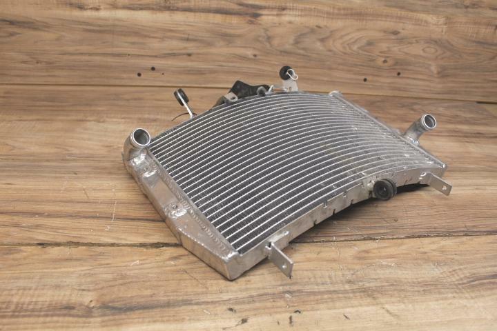 2009 09 Yamaha YZF R6 AFTERMARKET ENGINE RADIATOR MOTOR COOLER COOLING