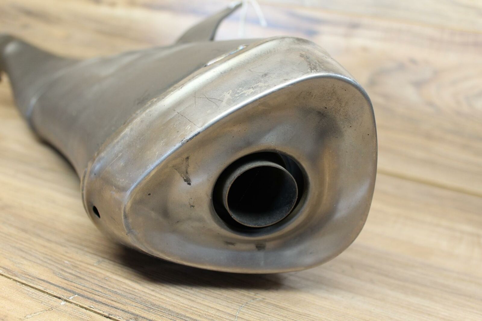 2009 Suzuki GSXR1000 RIGHT EXHAUST PIPE MUFFLER SLIP ON CAN SILENCER