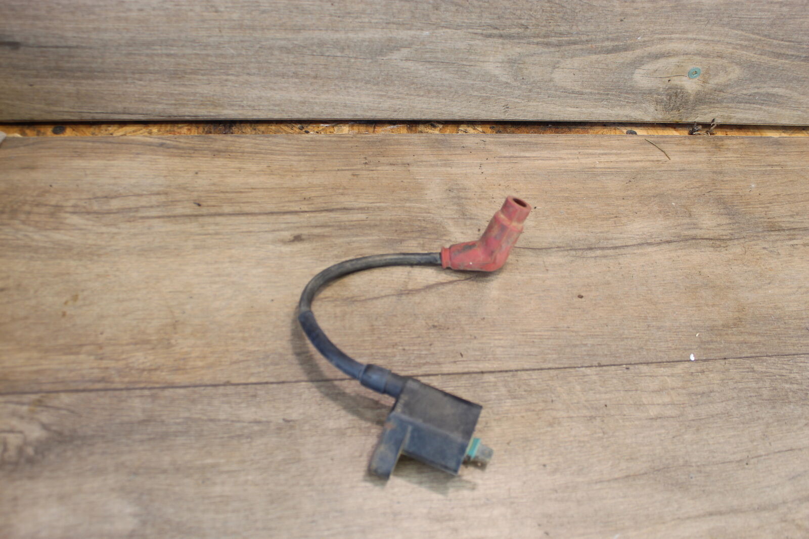 1983 HONDA ATC110 IGNITION COIL SPARK PLUG CAP 30500-958-000