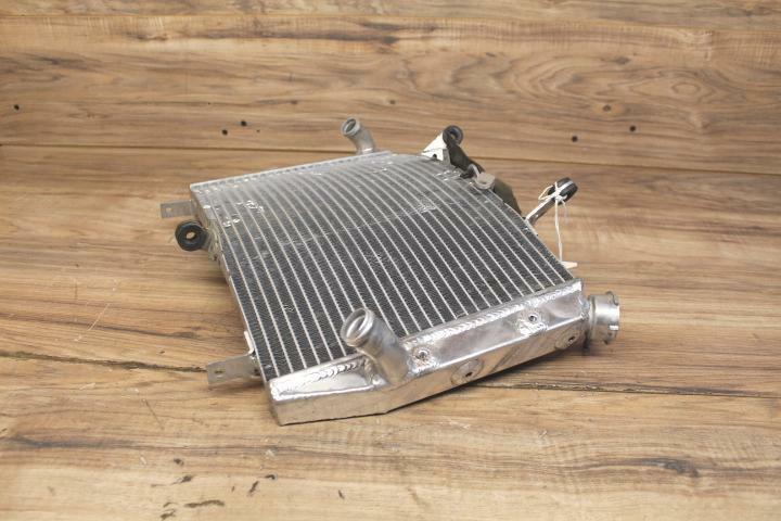 2009 09 Yamaha YZF R6 AFTERMARKET ENGINE RADIATOR MOTOR COOLER COOLING