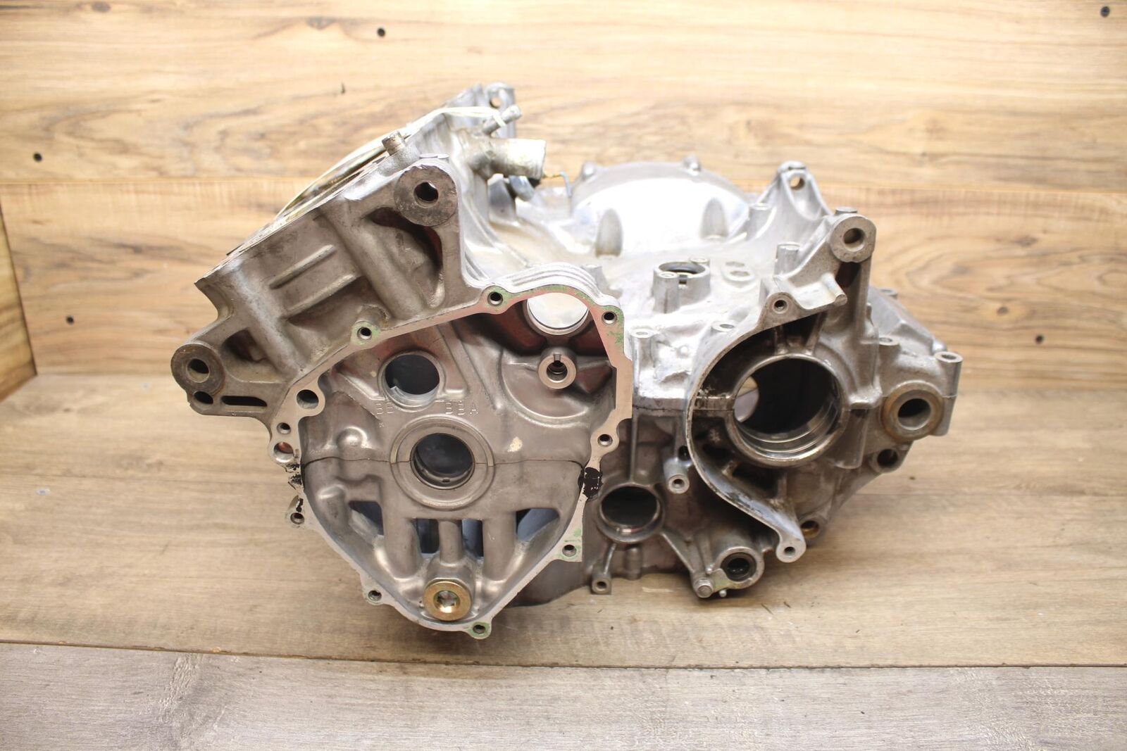 2002 02 Honda CBR600F4i ENGINE MOTOR CRANKCASE UPPRE & LOWER CRANK CASES BLOCK