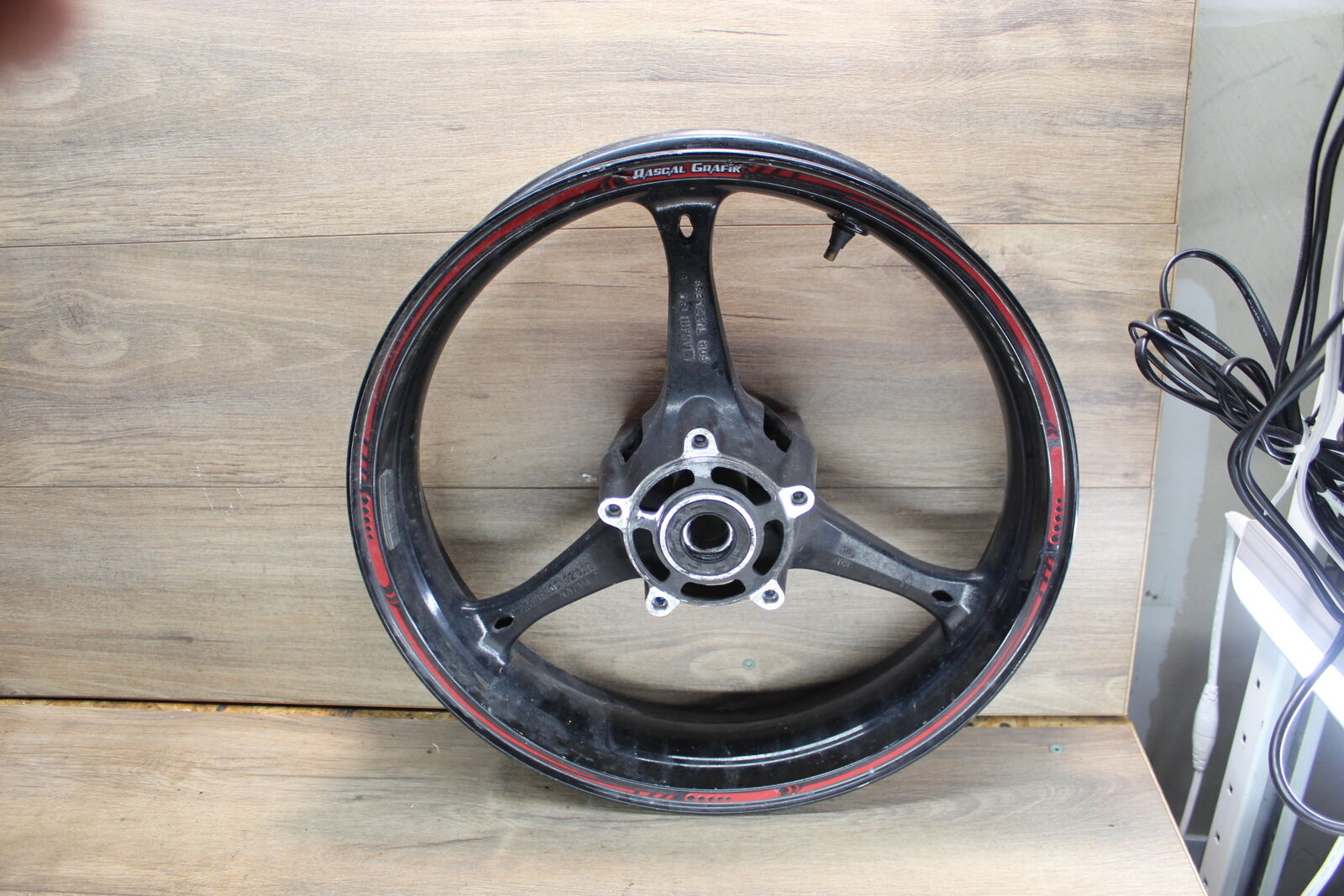 2007 SUZUKI GSXR600 FRONT WHEEL RIM 54111-41G10-019 54111-41G10-YLY