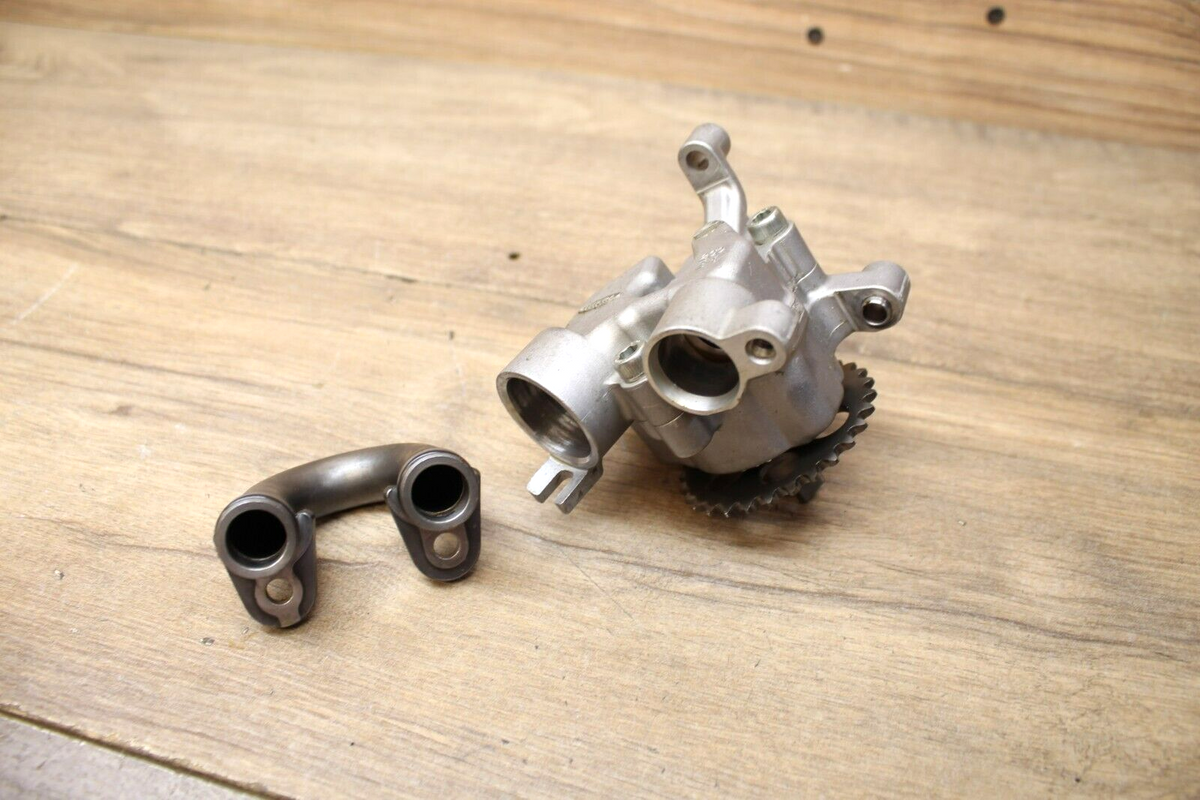 06 07 2007 Yamaha YZF R6 R6R ENGINE OIL PUMP