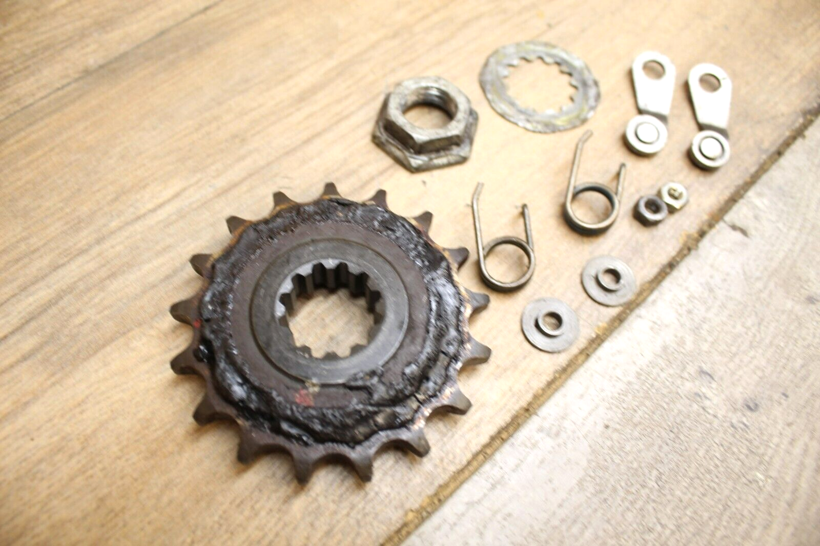 01-05 2002 02 Kawasaki ZRX1200 ZRX 1200 Misc Transmission Hardware 17T Sprocket