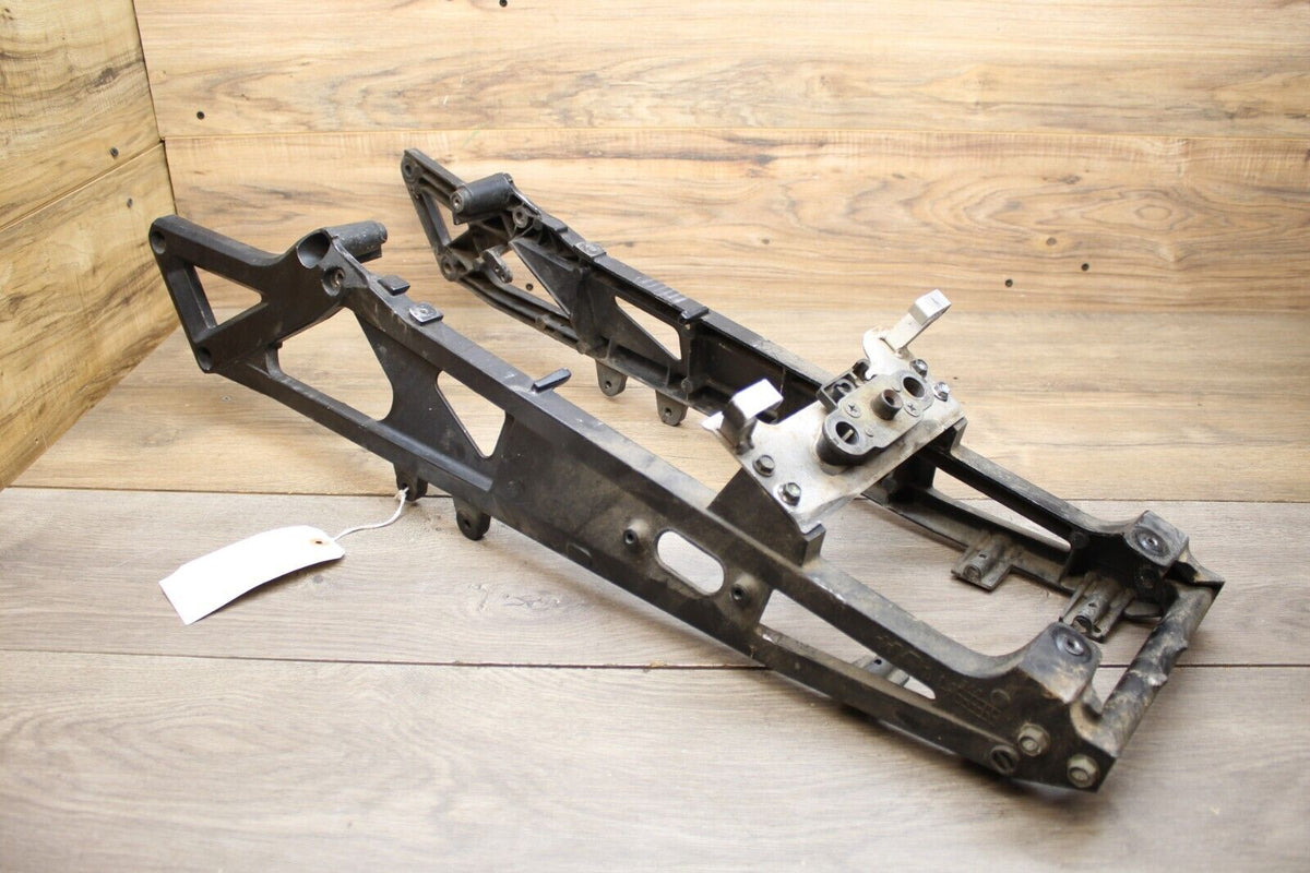 04 05 2004 Suzuki GSXR600 GSXR750 SUBFRAME