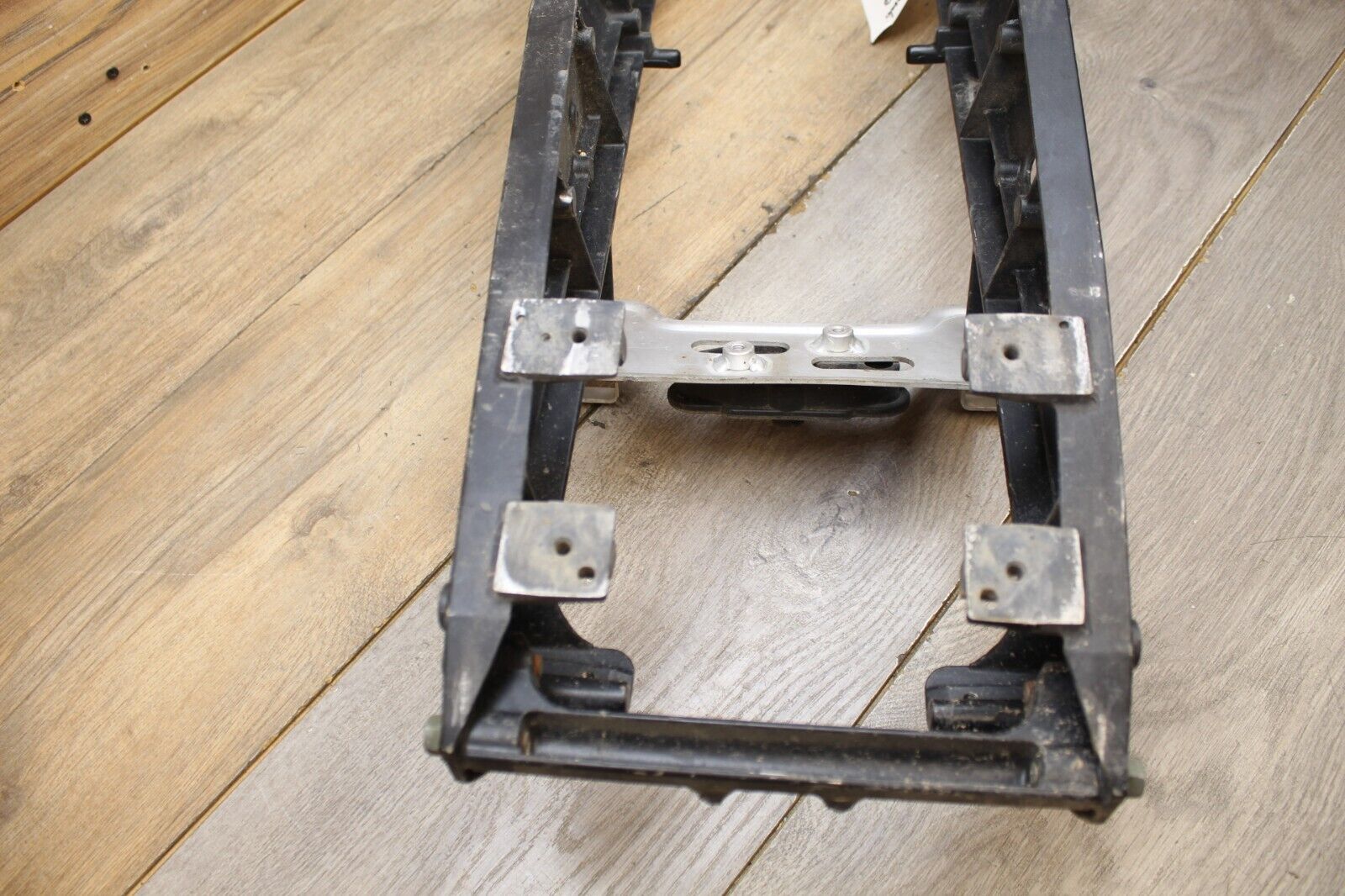 04 05 2004 Suzuki GSXR600 GSXR750 SUBFRAME