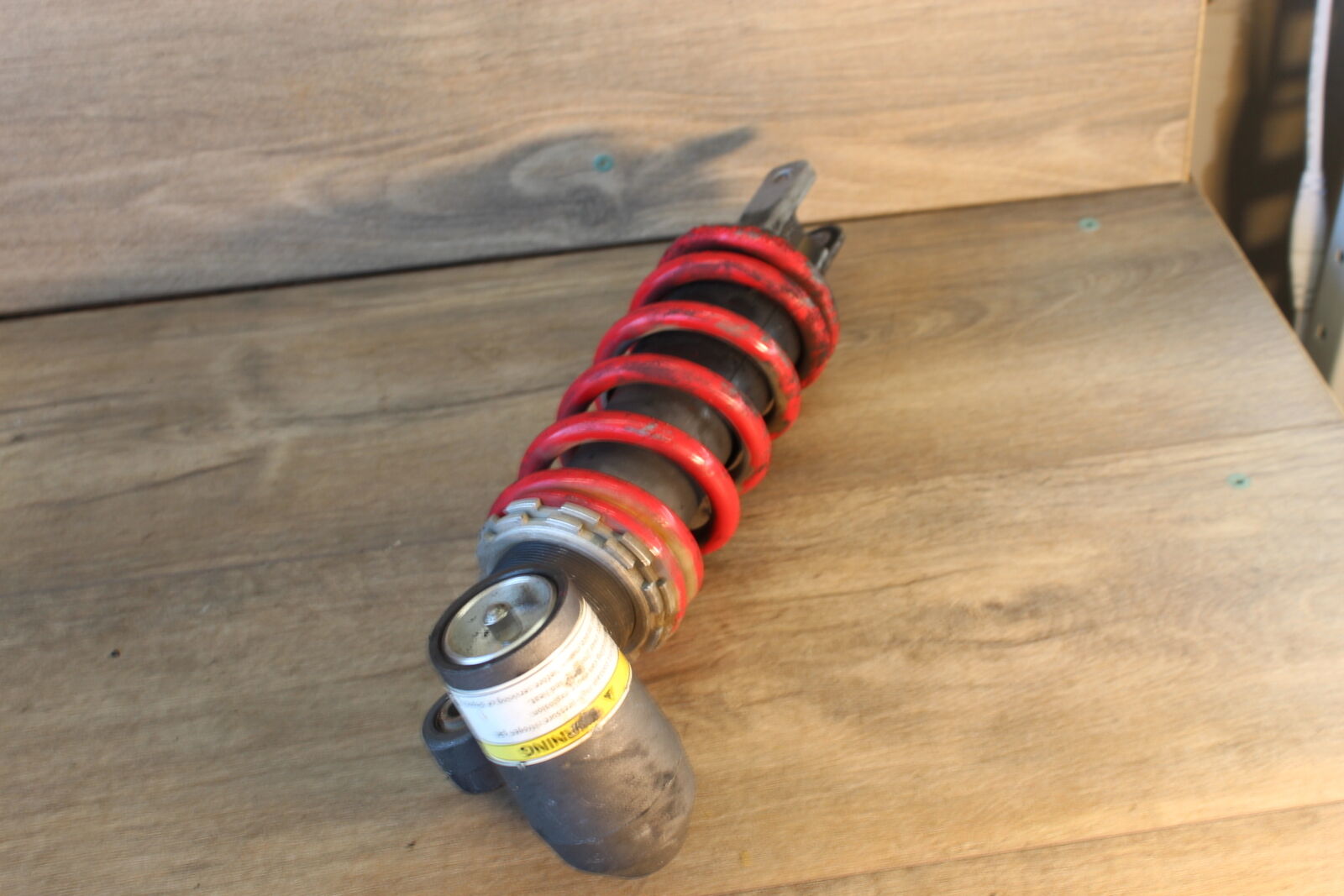 2002 SUZUKI GSXR1000 REAR BACK SHOCK ABSORBER SUSPENSION 62100-40F00-37W