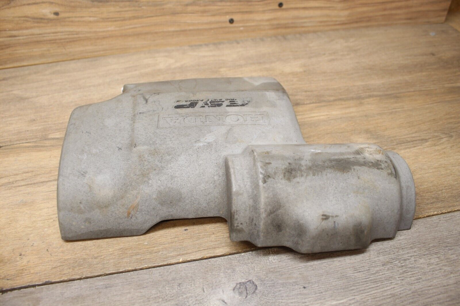 1999 Honda Foreman 450 ES 4x4 GRAY ENGINE RIGHT SIDE COVER