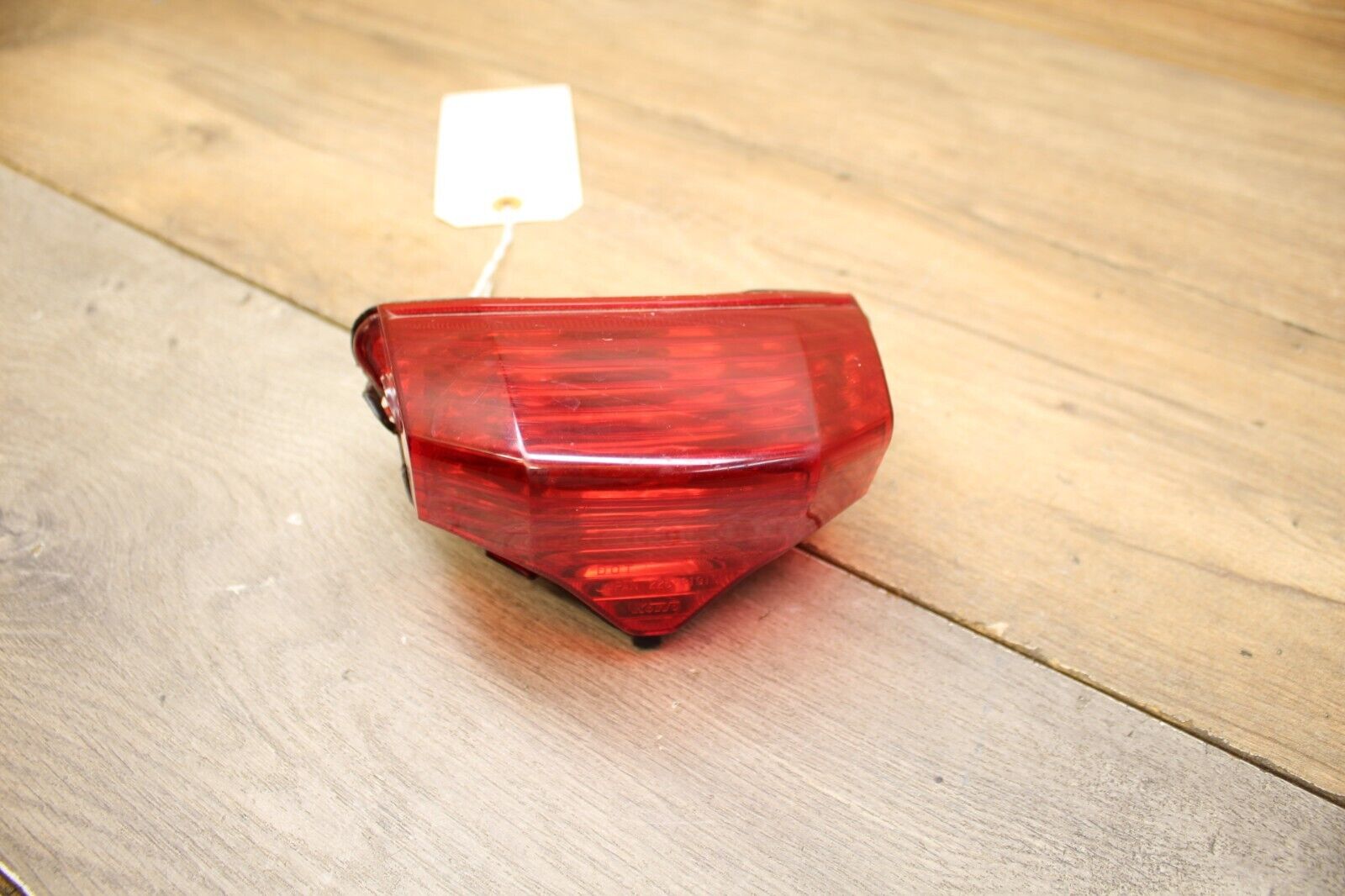 04-06 Yamaha FZ6 FAZER REAR BACK TAILIGHT TAIL LAMP LIGHT