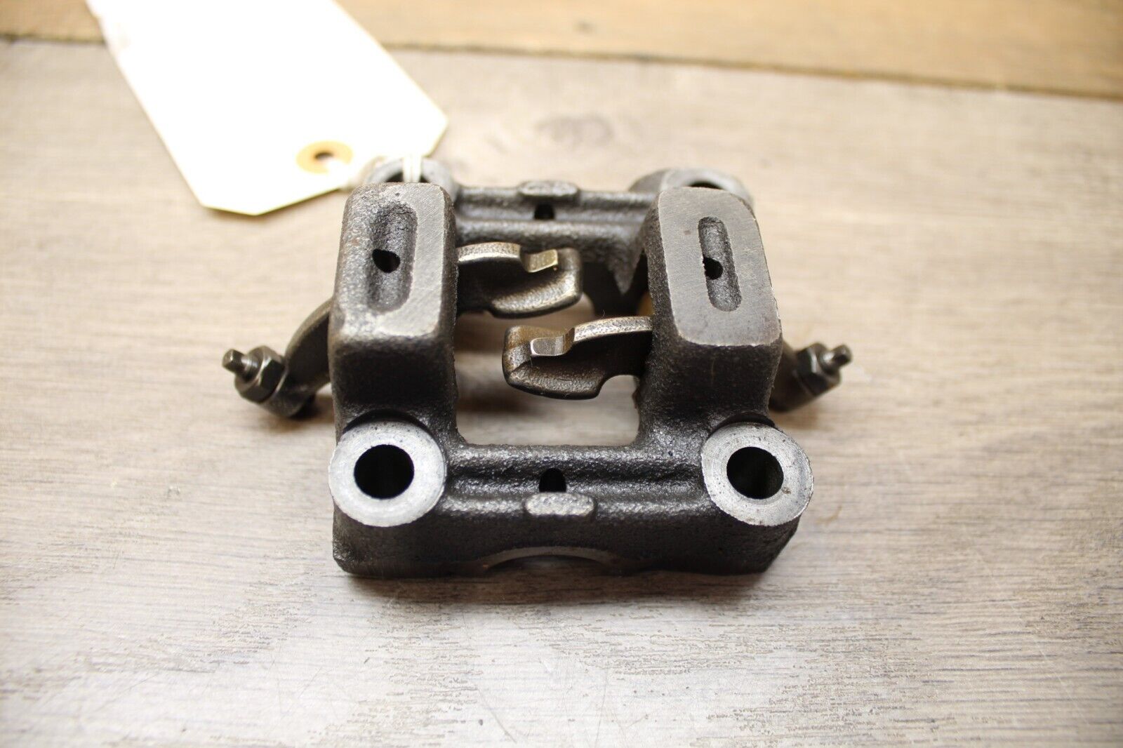 1999 99 Honda XR100 XR 100 CYLINDER HEAD ROCKER CAM SHAFT HOLDER