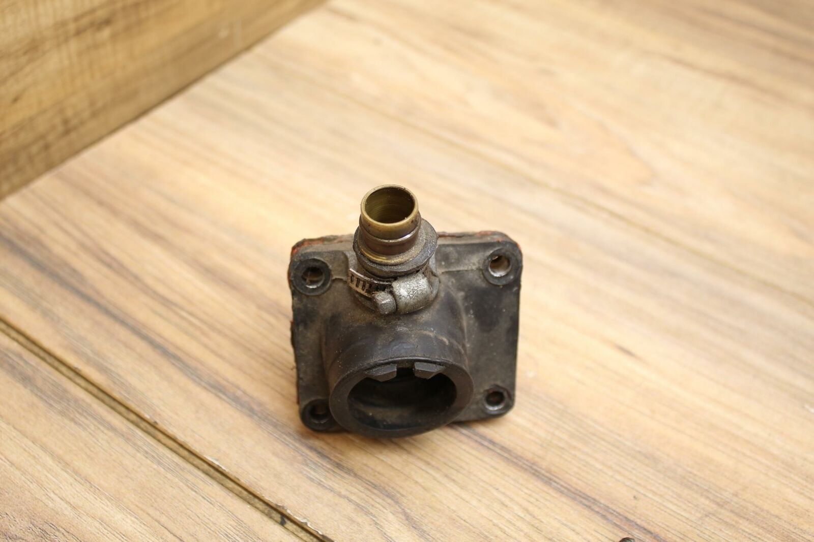 1990 Yamaha RT180 INTAKE REED BLOCK ASSEMBLY