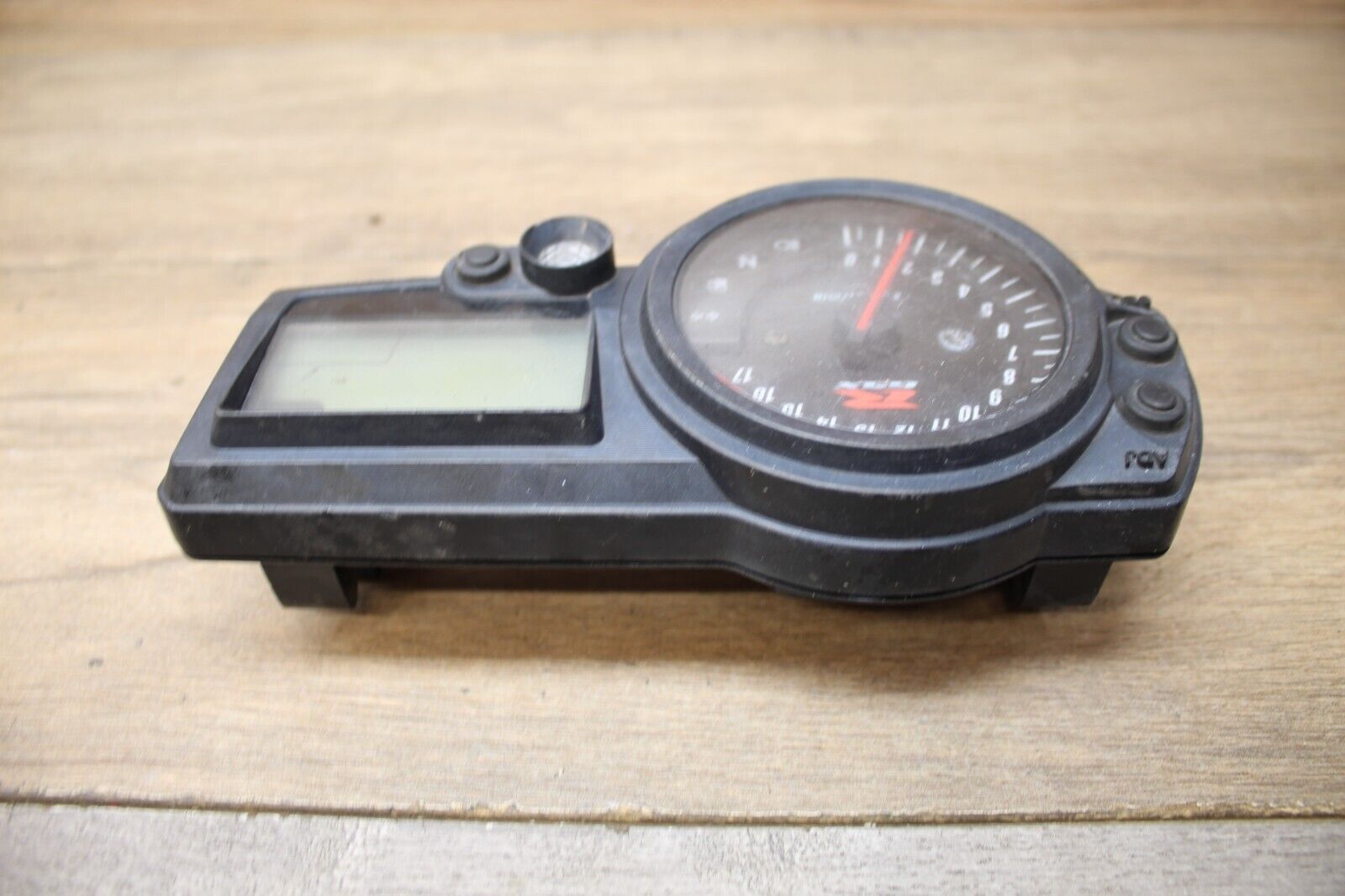 04 05 2004 Suzuki GSXR600 INSTRUMENT PANEL CLUSTER DASH GAUGE