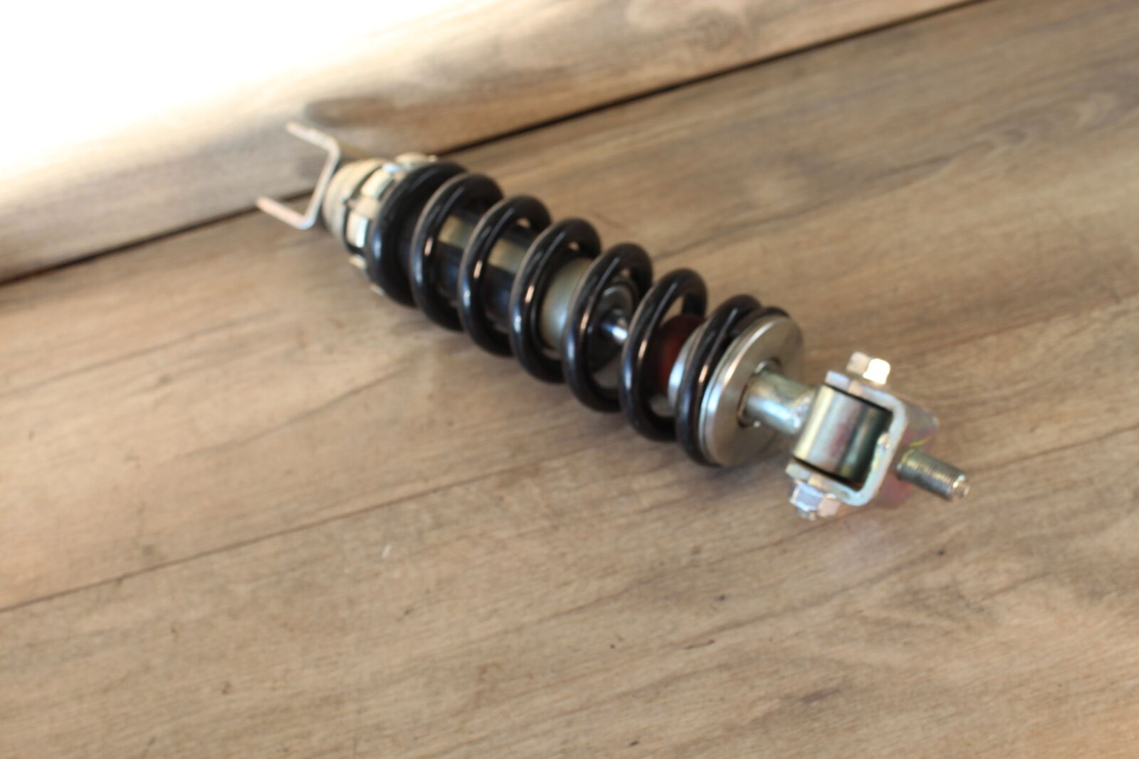 2016 HONDA CB300F REAR BACK SHOCK ABSORBER SUSPENSION