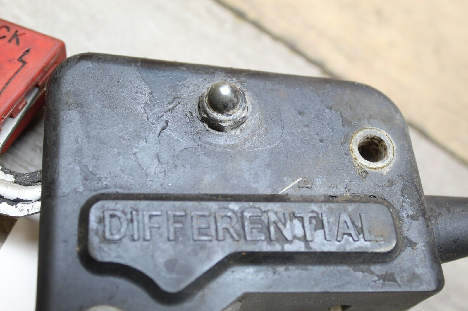 1986 Kawasaki Bayou 300 REAR END DIFFERENTIAL BACK LEVER