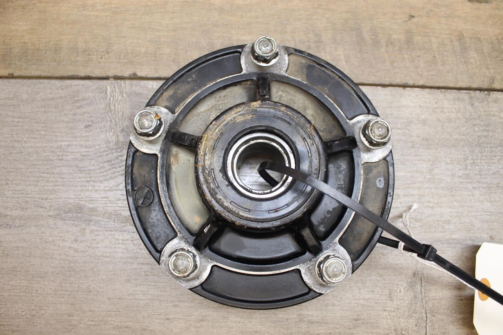 2009 Suzuki GSXR750 REAR BACK WHEEL RIM HUB