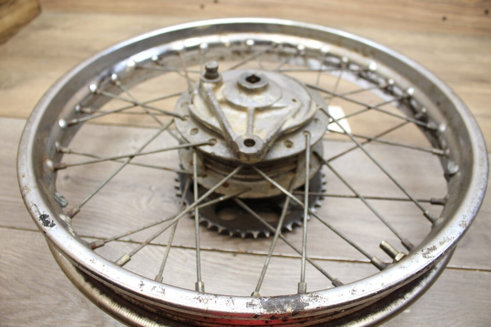 1997 97 Yamaha RT100 RT 100 REAR BACK WHEEL RIM