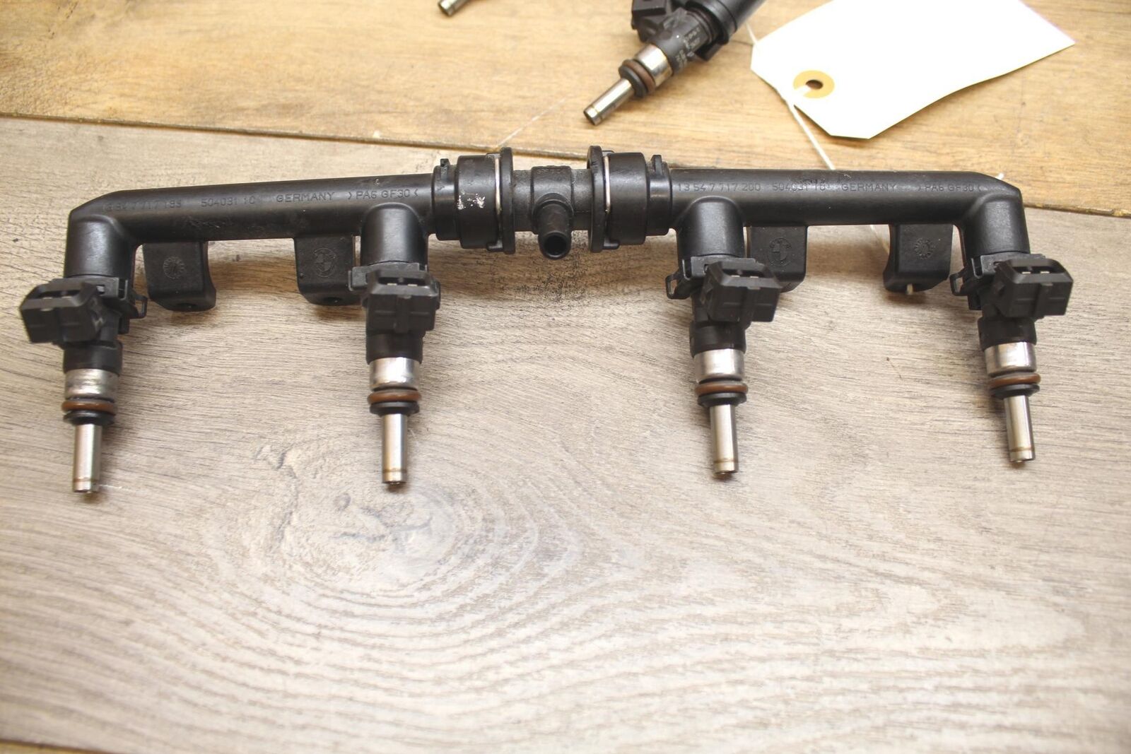 2011 BMW S1000RR PRIMARY & SECONDARY FUEL INJECTORS W FUEL HOSE